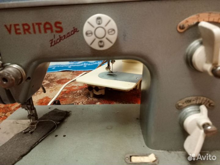 Швейная машина Чайка