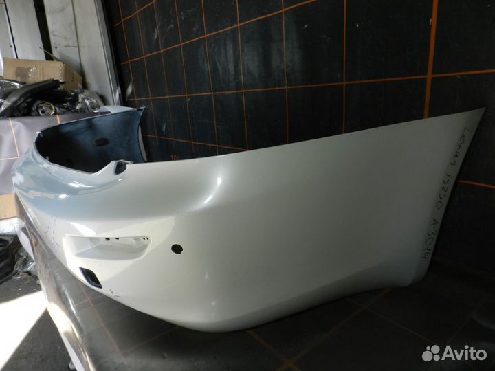 Бампер задний - Lexus IS 2