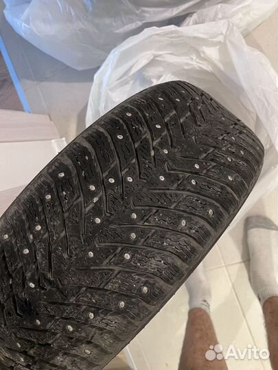 Nokian Tyres Hakkapeliitta 8 225/55 R17