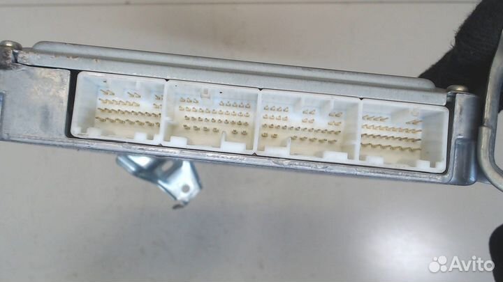 Блок управления двигателем Toyota Corolla Verso, 2