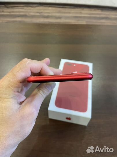 iPhone 8 Plus, 64 ГБ