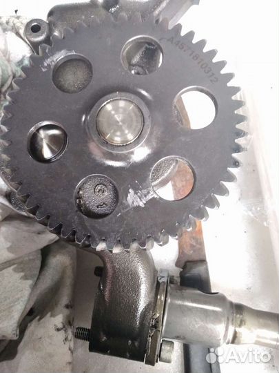 Насос масляный mercedes axor OM457/460LA б/у