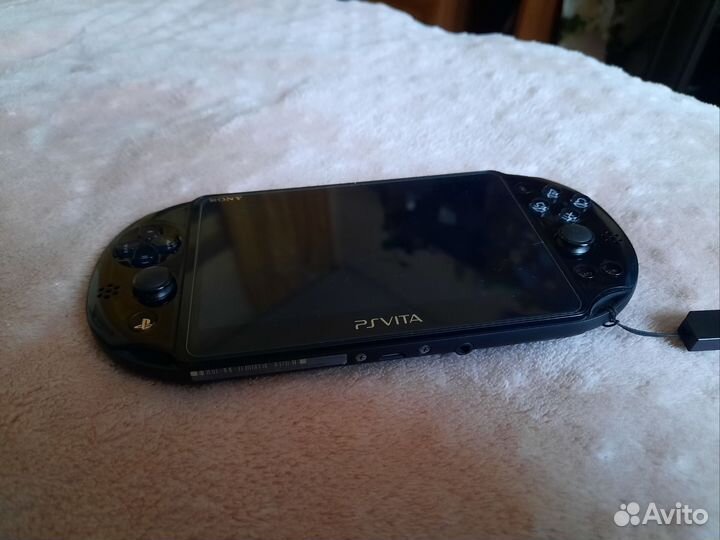 Продаётся пс вита слим