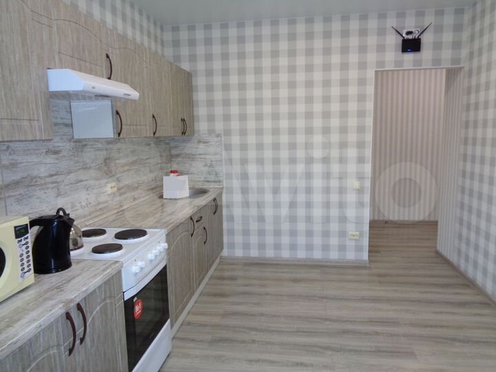 1-к. квартира, 40 м², 8/16 эт.