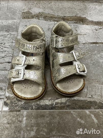 Сандали для девочки 19 размер