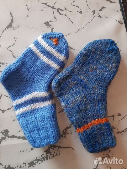 Детские варежки,носочки,пиньетки