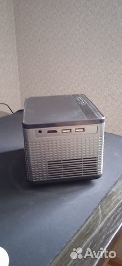 Видеопроектор Android