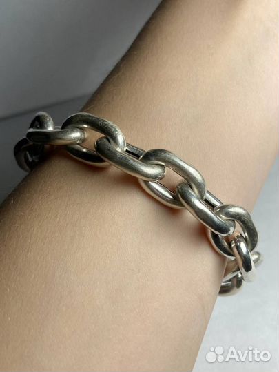 Крупный массивный браслет 