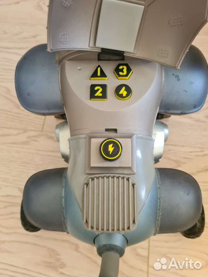 RS Wrex the Dawg робот-собака