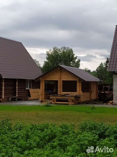 Беседка из оцилиндрованного бревна