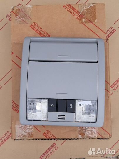 Toyota Lexus плафон салона