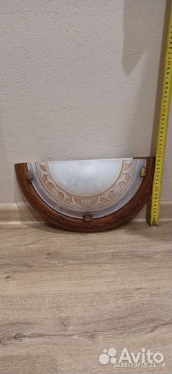 Настенный светильник