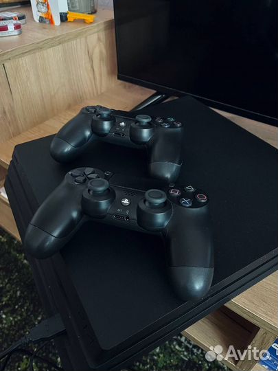 Sony playstation 4 PS4 pro 1tb с играми