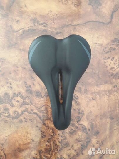 Седло для велосипеда новое удобное