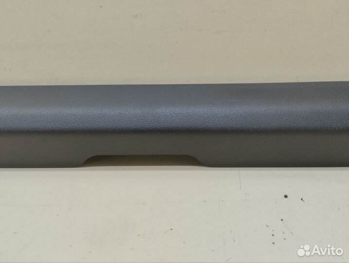 Накладка порога внутренняя Toyota Camry XV70 2017