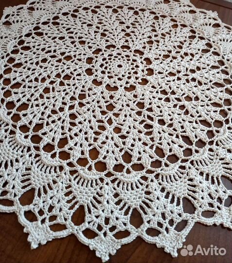 Салфетка вязаная. Новая. Ручная работа