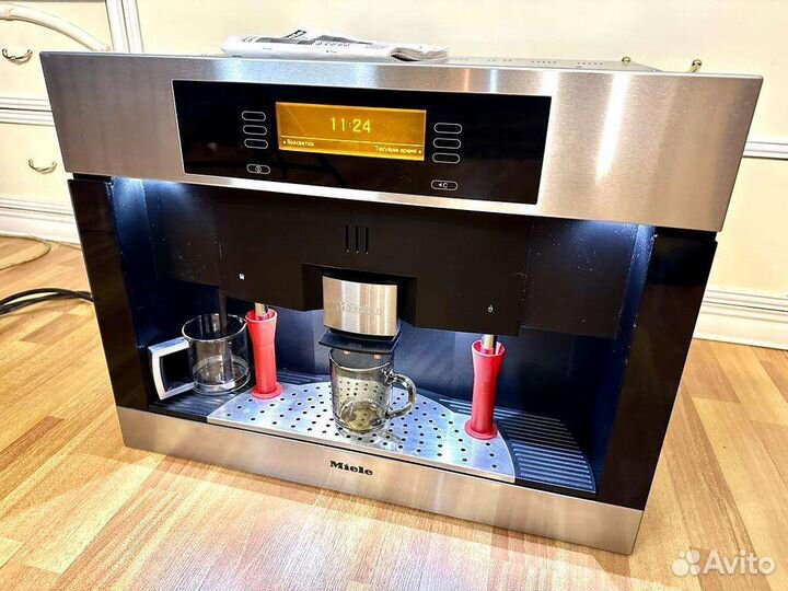 Встраиваемая кофемашина miele