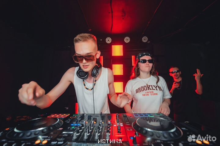 Диджей на свадьбу корпоратив