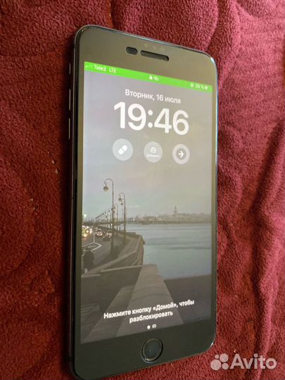 iPhone 8 Plus, 64 ГБ