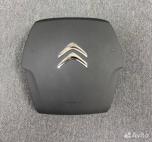 Крышка в руль (муляж airbag) Citroen C4 с 2015г