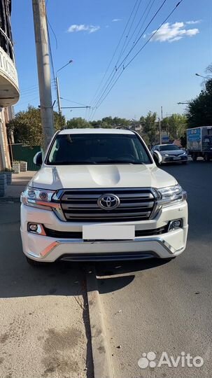 Решетка радиатора toyota land cruiser 200