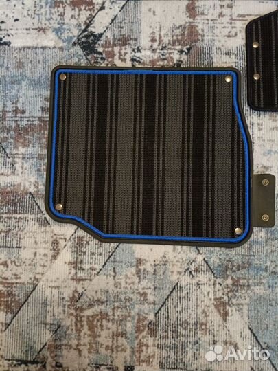 Автомобильные коврики в машину