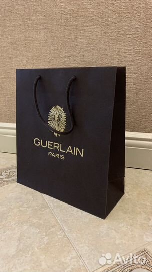 Пакеты Armani Chanel Guerlain