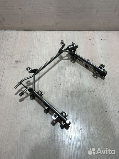 Рампа топливная Ауди A6 C5 2.8