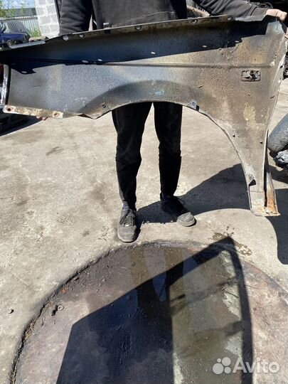 Крыло переднее пассат б3