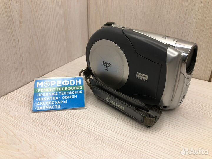 С) Видеокамера Canon DC211 (на запчасти)