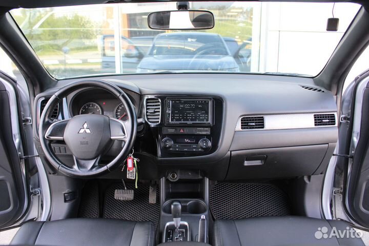 Mitsubishi Outlander 2.0 CVT, 2012, 143 100 км