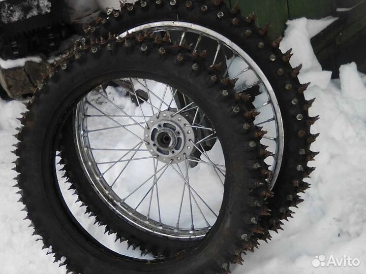 Колёса шипованые Р19 и Р 16