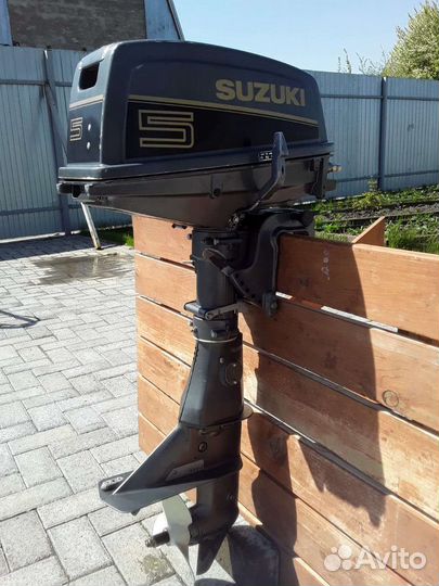 Лодочный мотор Suzuki 5