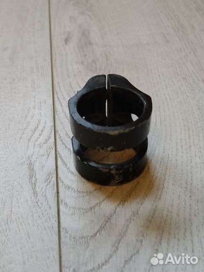 Зажим для трюкового самоката