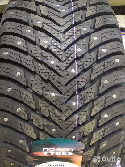 Nokian Tyres Hakkapeliitta 10p SUV 215/60 R17