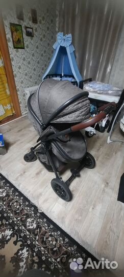 Коляска 3 в 1 с автолюлькой