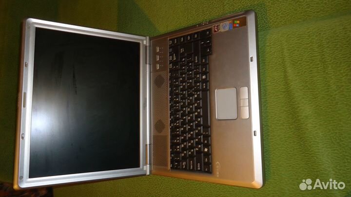 Необычный старый мощный ноутбук Fujitsu-Siemens P4