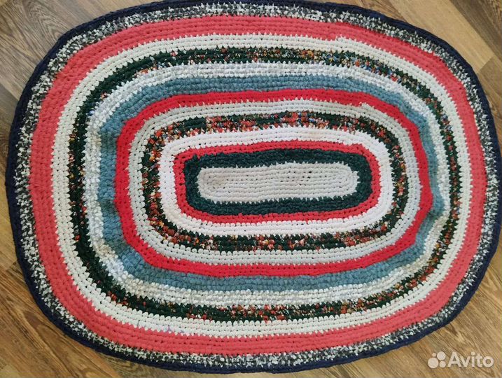 Коврик ручной работы