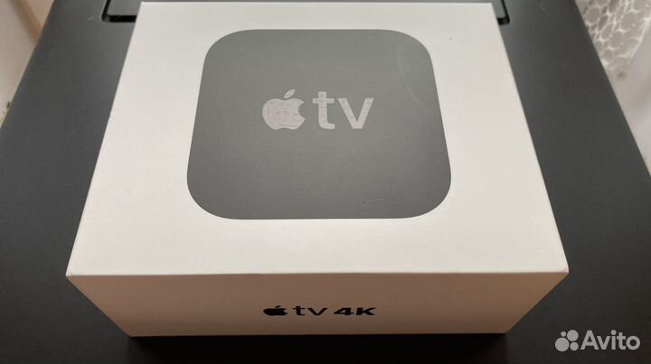 Коробка apple tv 4K