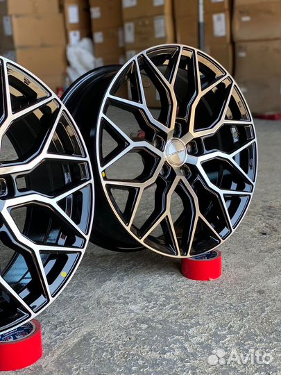 Диски Vossen Hf2 R18 5/114.3