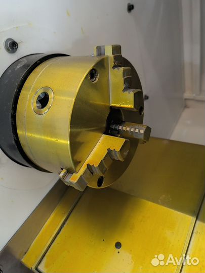 Токарный станок с чпу