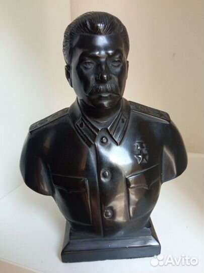 Бюст И. В. Сталина 1953 года