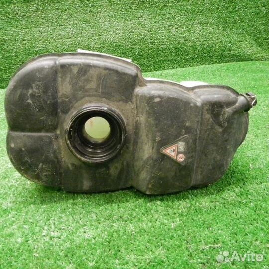 Бачок расширительный Мерседес Бенц W213 (2016-2021