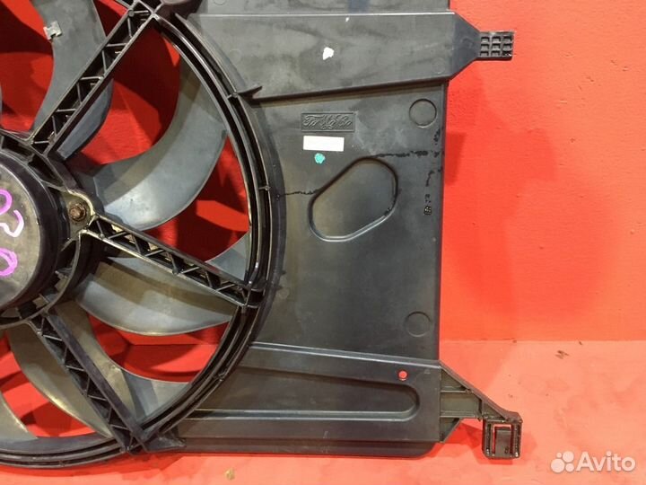 Вентилятор охлаждения двигателя Ford C-Max минивэн