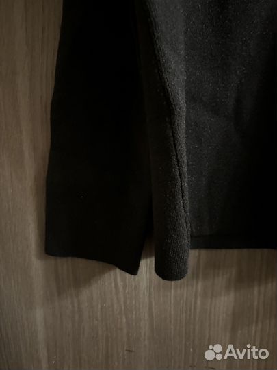 Свитер с разрезом Zarina 46