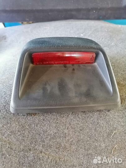 Повторитель стоп сигнала Nissan Almera Classic B10