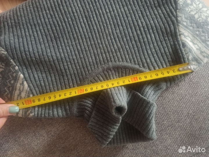 Свитер с горлом