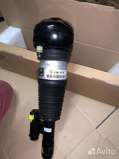 Пневмостойка передняя правая BMW 7er G11 G12 4WD