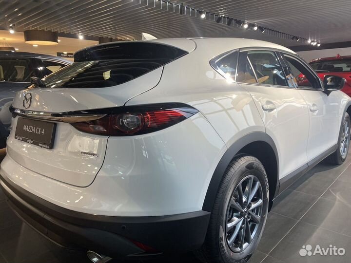 Mazda CX-4 2.0 AT, 2023