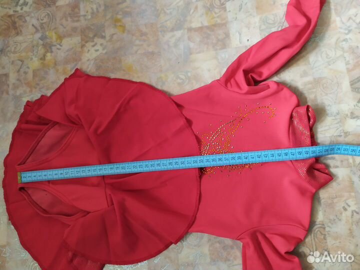 Костюм на девочку для фигурного катания